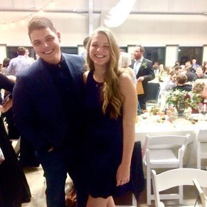 Meet your Posher, Ariana